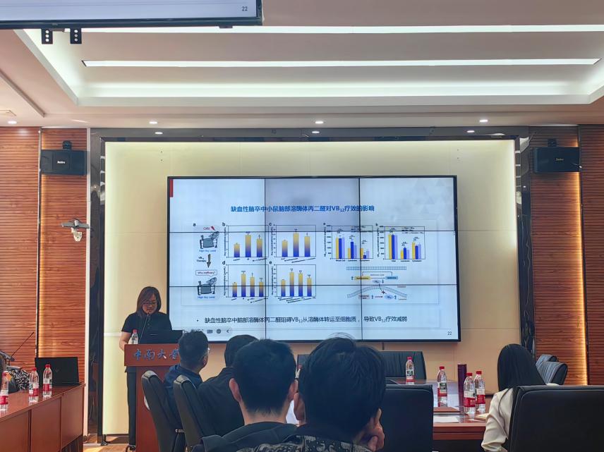 9700058c2c8184e5acc1696cef9f9df